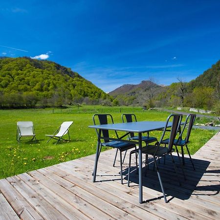 La Dormeuse Du Val Vila Chambon-sur-Lac Exterior foto